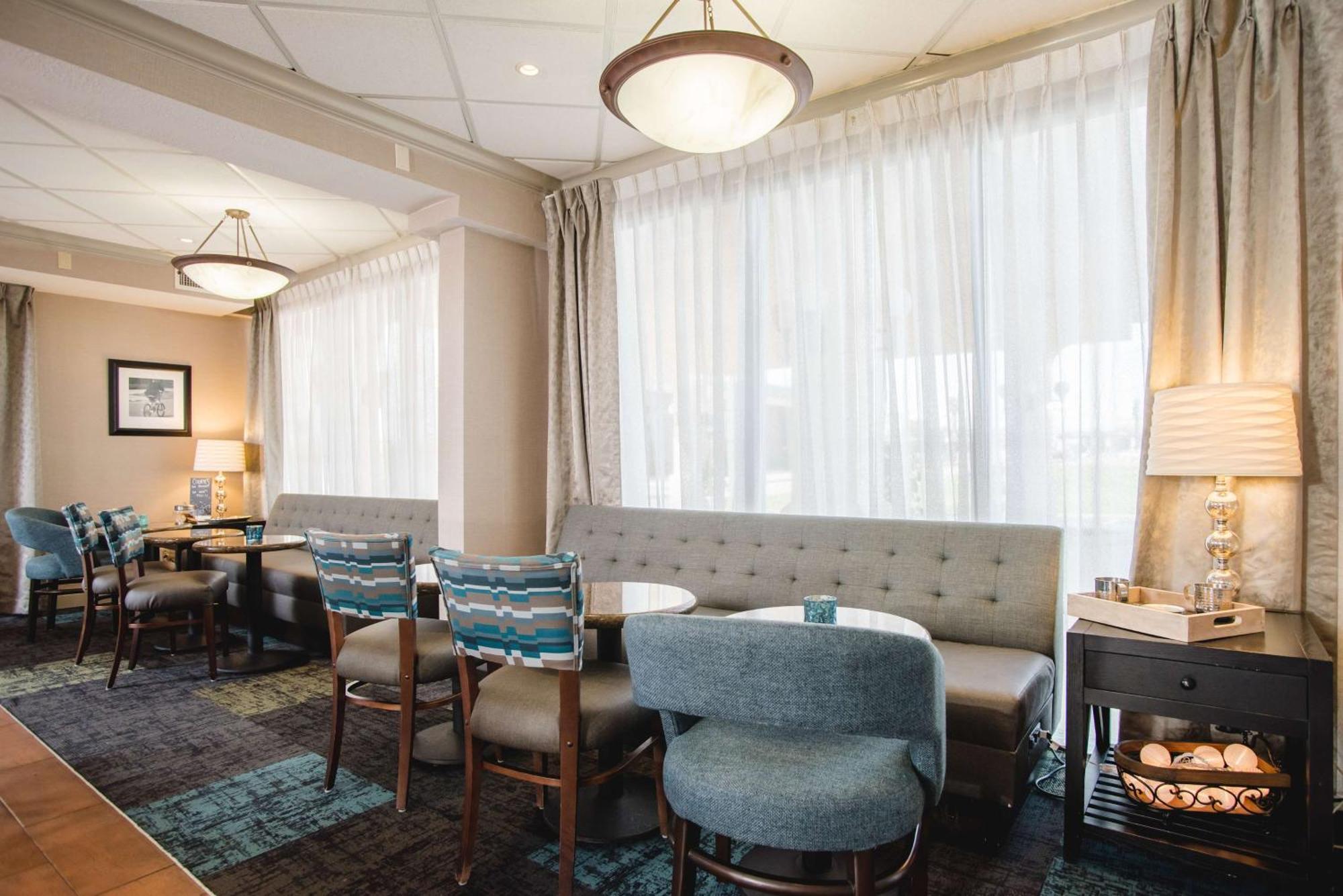 Hampton Inn Joplin Esterno foto