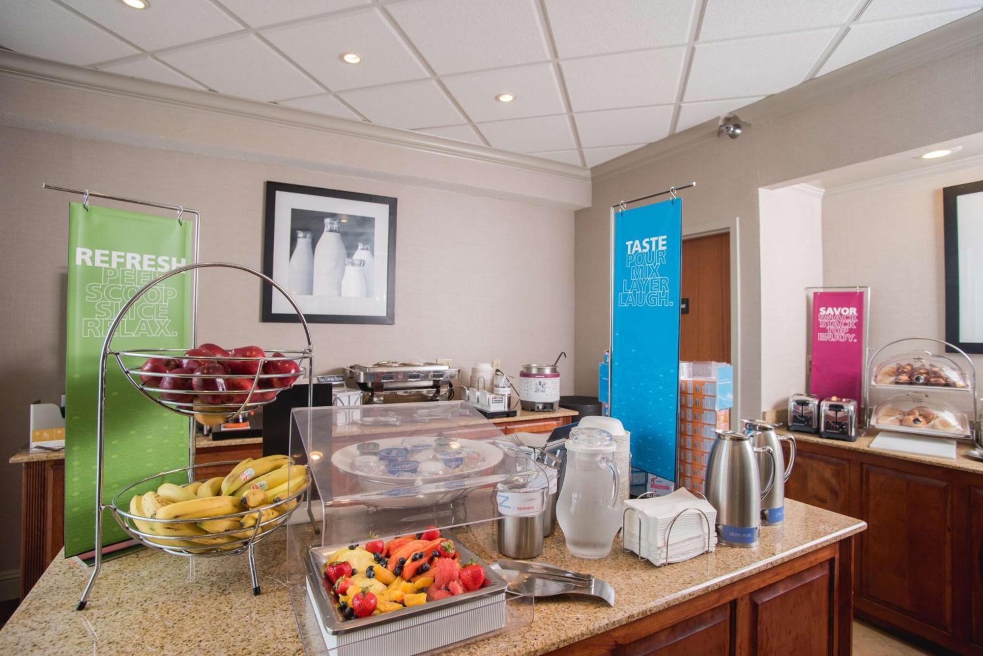 Hampton Inn Joplin Esterno foto